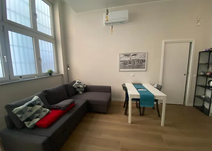 Loft 11 Scalo Porta Romana Family Friendly Bocconi & Fondazione Prada Апартаменты *