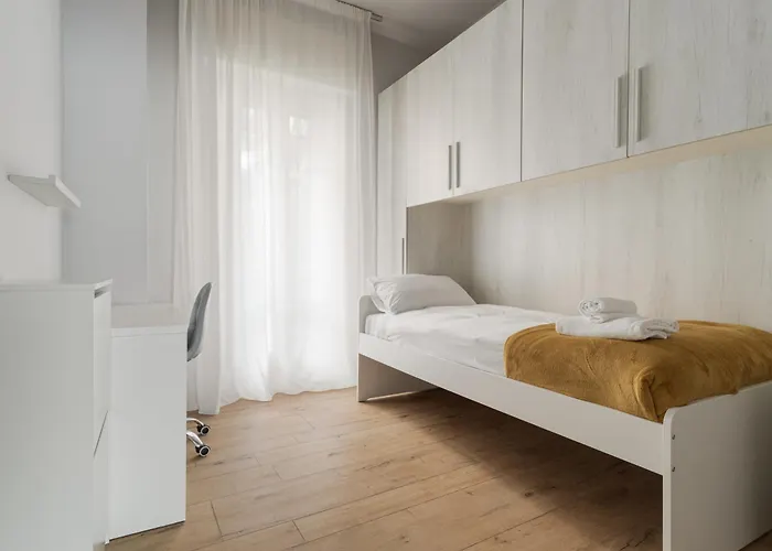 Guesthost - Stylish Forlanini M4 Appartement *