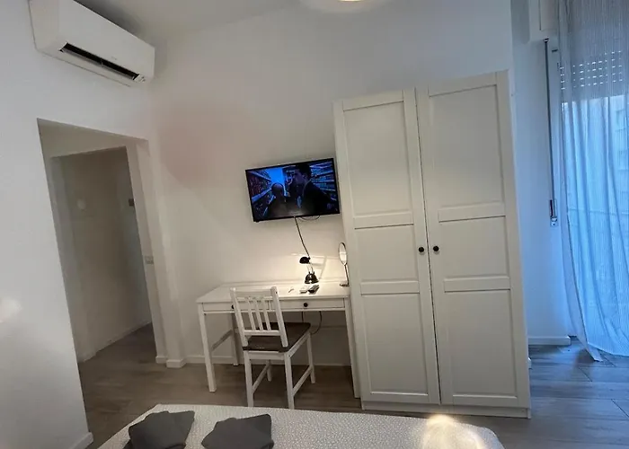 Apartament In The Loreto Area, Mm1 Pasteur