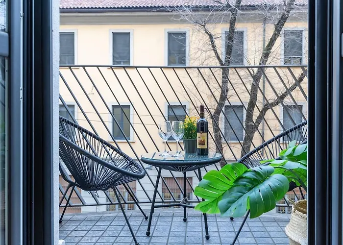Duomo 15 Min Walk - Historic Center, 4 Bedrooms And 2 Terrace