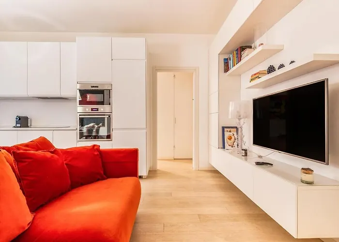 아파트 Fara- Train Station 5'-linate Airport 14'