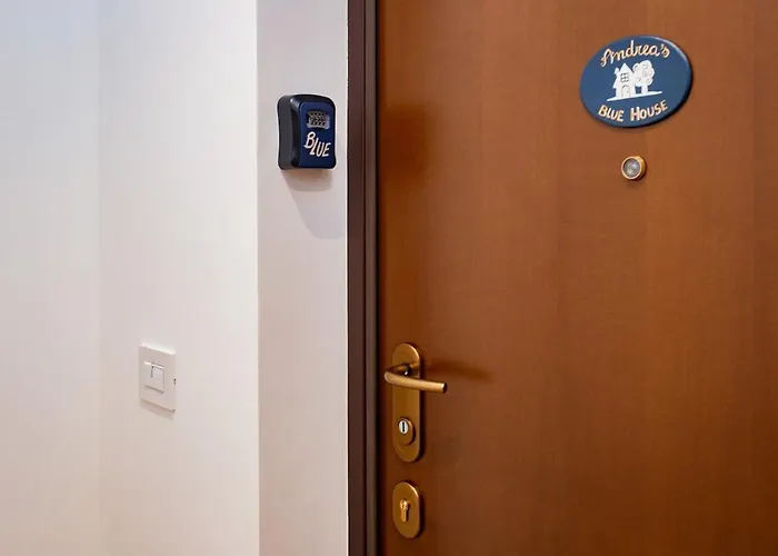 Andrea's Blue Flat Studies Apartman *