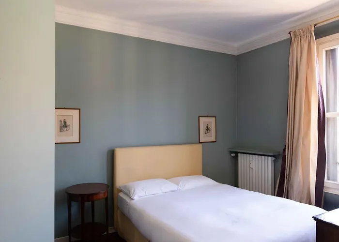 Bilocale Moderno Per 4 Vicino Mm Pasteur Via Venini *