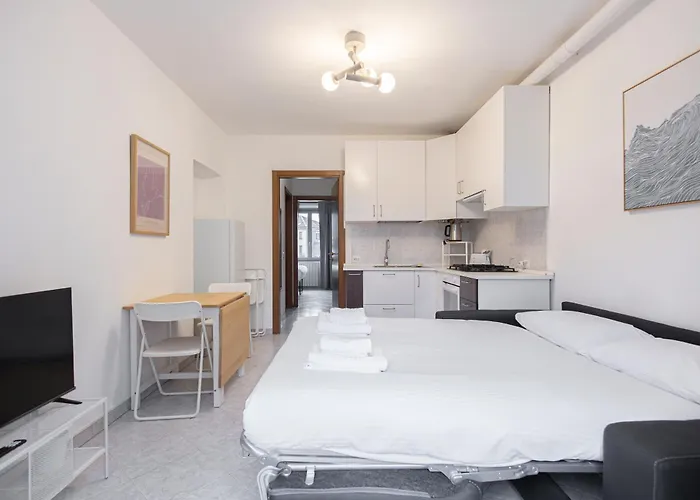 Moderno Bilocale In Via Tortona A 500m Dai Navigli Appartement Milan