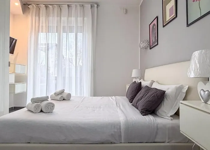 Family 2br With Balcony, Near Metro *