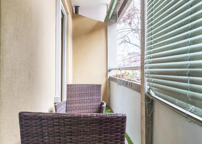 Modern 2-bed Workspace - Ac - Largo Dominioni - Casa Matildi *