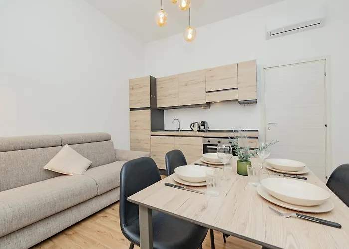 Palazzi - Silenzioso In Porta Venezia * 밀라노