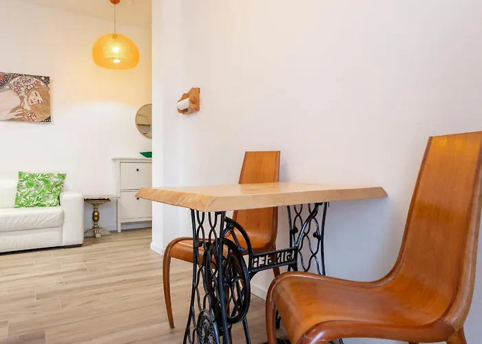 Lägenhet Tanaro Quiet One Bedroom By Halldis Milano