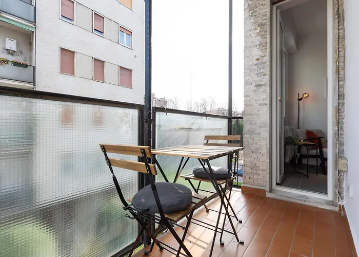 San Siro Red Flat - Vicino Stadio, Metro, Fiera Milanocity, Citylife *