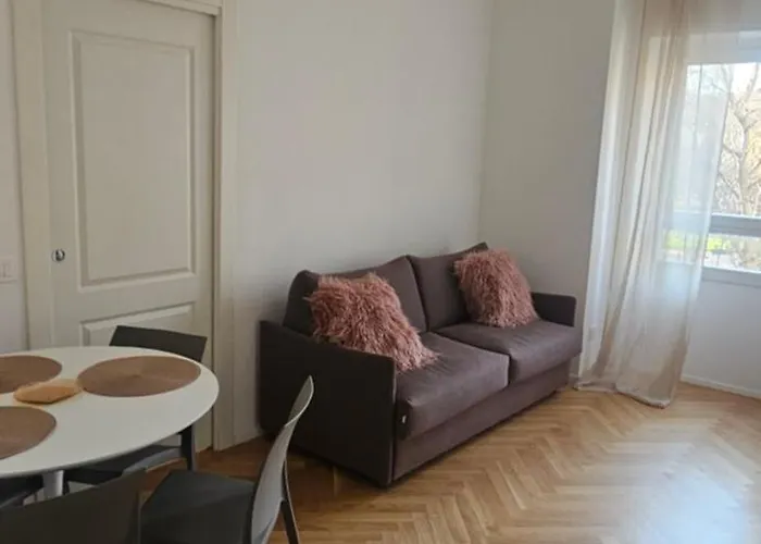 Comfort Place Buzzi Sempione Mico Life Apartmán *