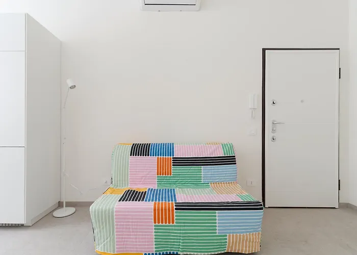 Guesthost - Comfy Flat Near Gambara Mm1