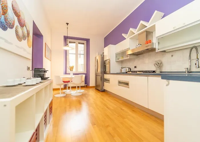 Three-room In The Heart Of Apartament Mediolan