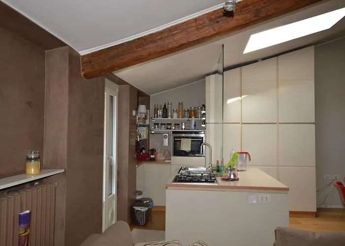 Luminous Designed Rooftop In Life District Apartment *