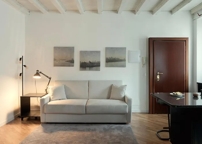 Corso Exclusive - Center - M2 - M5 Mailand