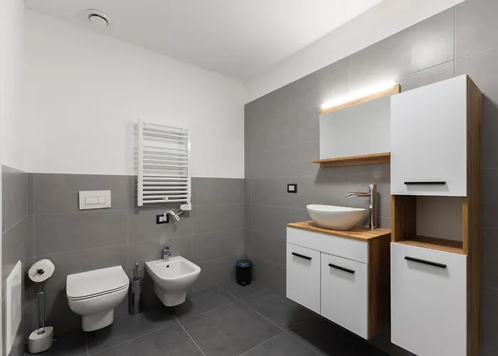 Apartman San Siro 700 M - 20 Min - Apt2