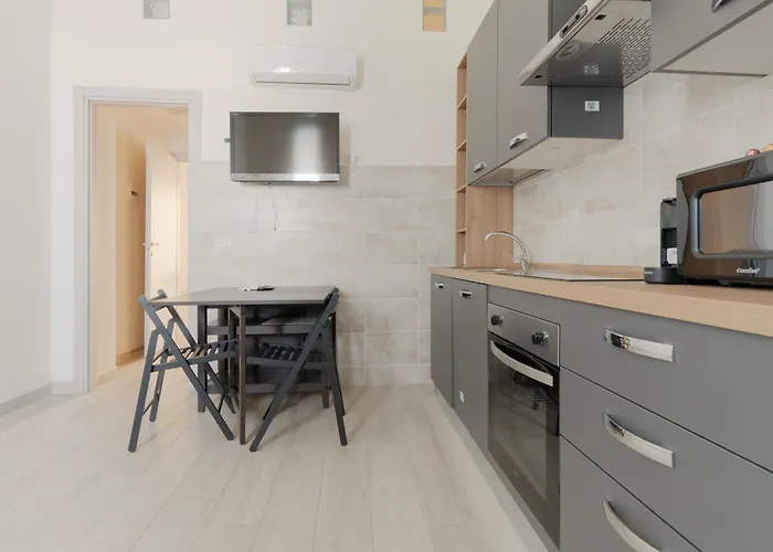 Guesthost - Cozy Loft With Mezzanine
