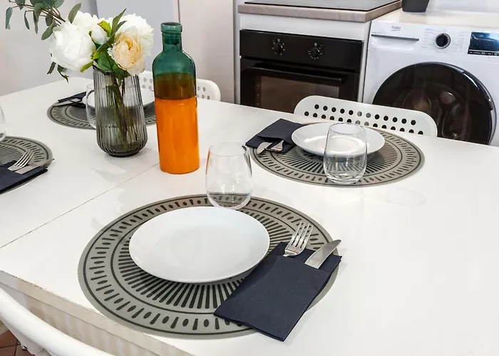 Stayeasy Ripa27 - 4 Pax With Navigli View