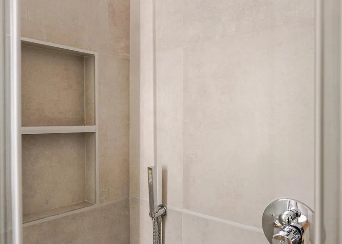 Apartment Elegant Oasis 10 Min Station With Balcony E Wifi Near M1 Rovereto