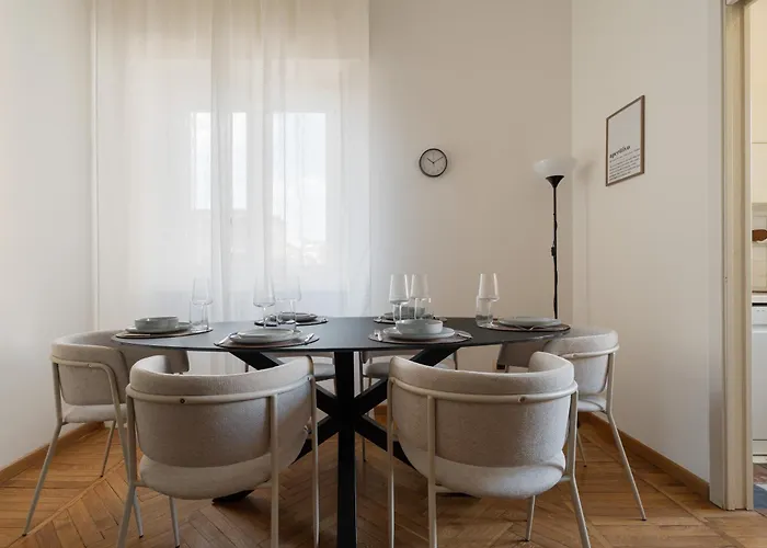 Apartamento Missori Via Torino Trilocale Nel Cuore Di
