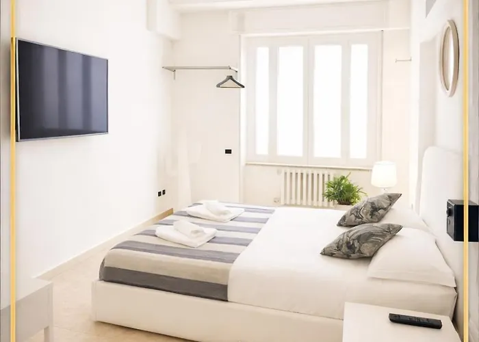 Naviglio Centro * ミラノ