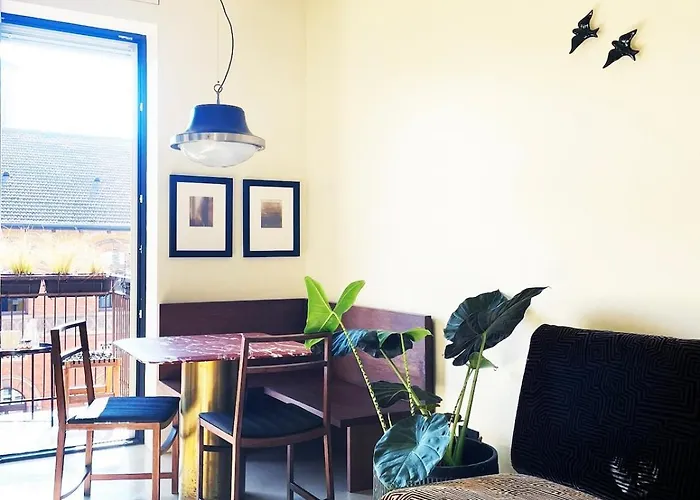 Stylish And Super Apt, * ميلان