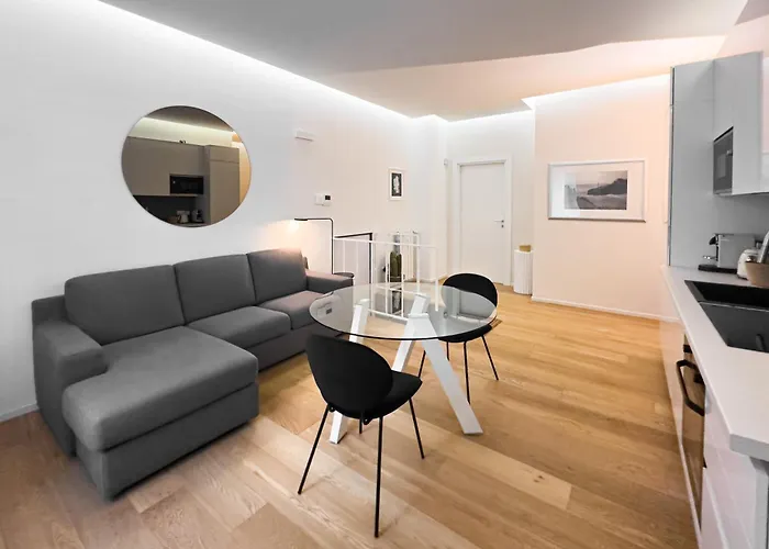 Boutique 60mq Tra Sempione & Citylife With Space * Milánó