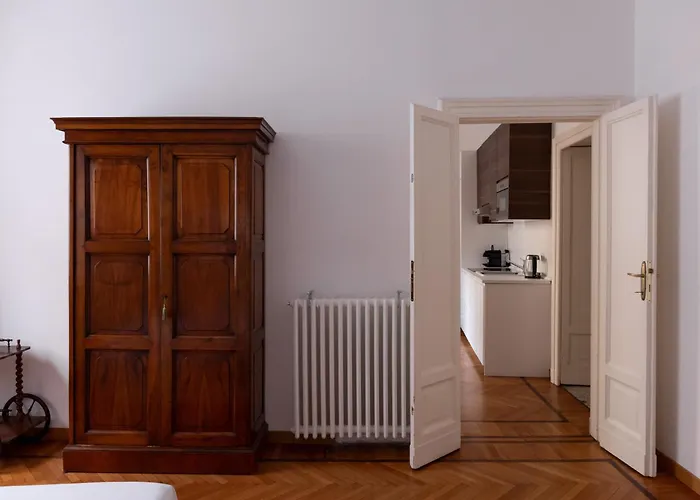 Stylish Walking Distance Duomo Mirable Pm Milano