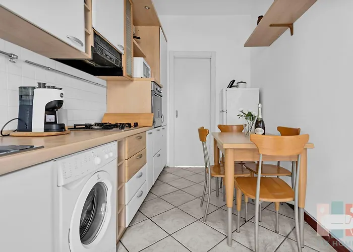 Mar19 Ampio E Luminoso A Comfort E Metro A Due Passi شقة ميلان