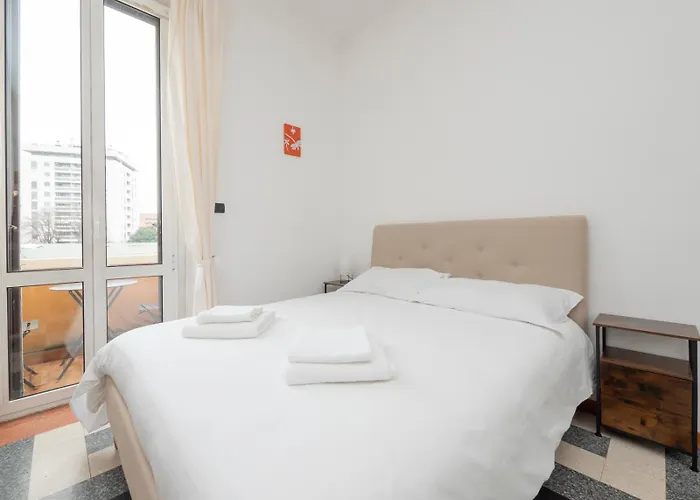 I-host - Vallarsa 22 * Milano