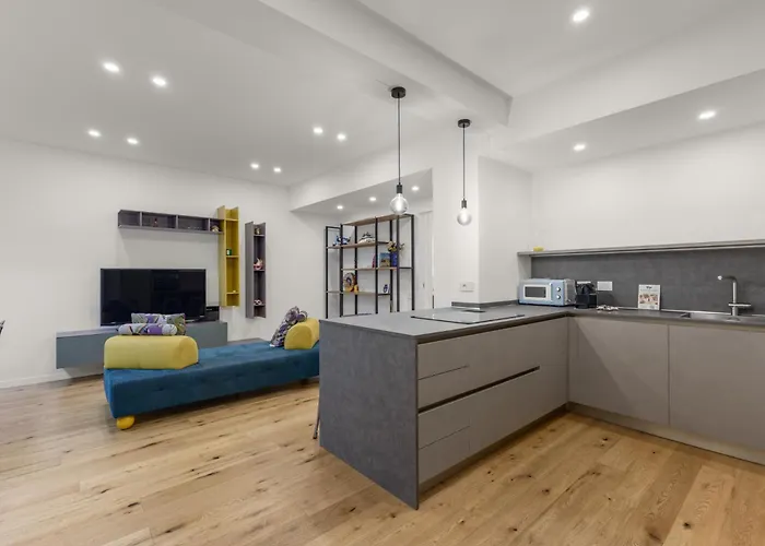 Historic Center - Renovated Designer - Wi-fi * Milan