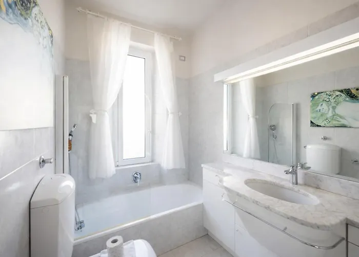 Elegant 3br 15 Min Walk To The Duomo, 2 Min To Sempione