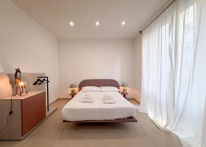 아파트 Orange In The Heart Of *