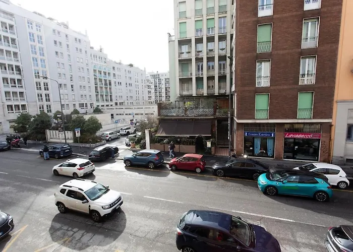 Easylife - - Campionesi 3 - Porta Romana