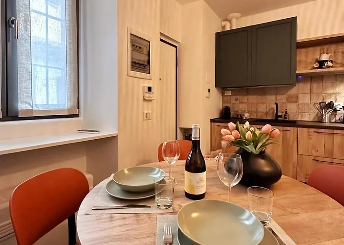 Navigli, Incantevole Dimora Storica Ristrutturata Vicino Metro, Con Wifi Milán