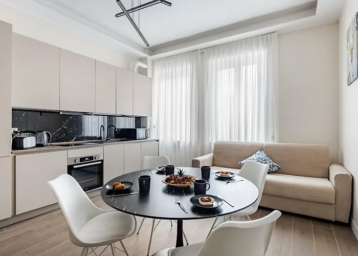 דירה Viale Sarca - 2 Bdr Near Metro, Bicocca *