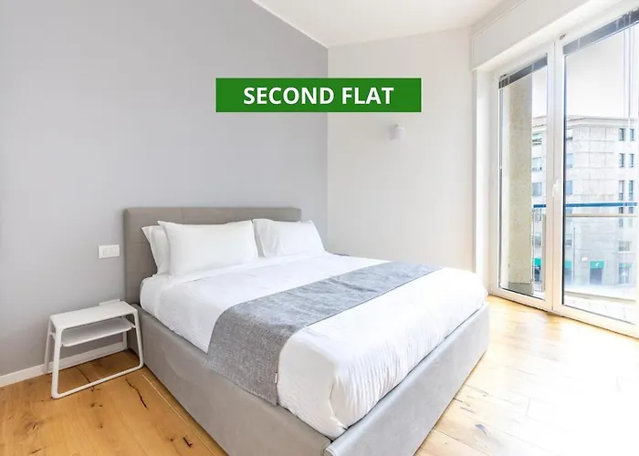 Duomo 8 Min Walk - 3 Indipendent Flats *