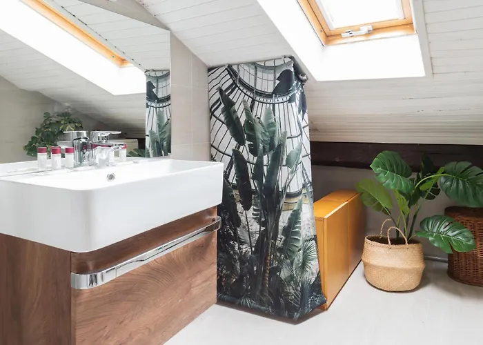 Design In Legno & Atmosfera Calda Bilocale 20m Dai Navigli