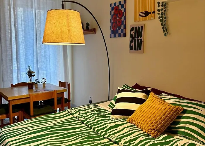 Cozy Navigli House Апартаменты Милан