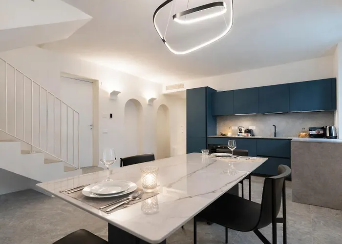 Nerogiardini - Lusso E Design A San Babila Lägenhet