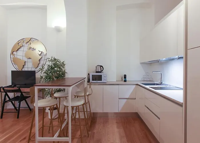 Minimal & Cozy Near Duomo Milan