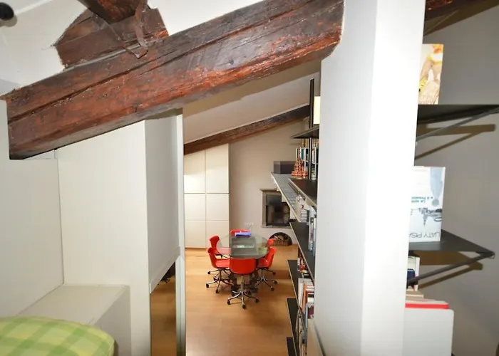 Luminous Designed Rooftop In Life District Apartment