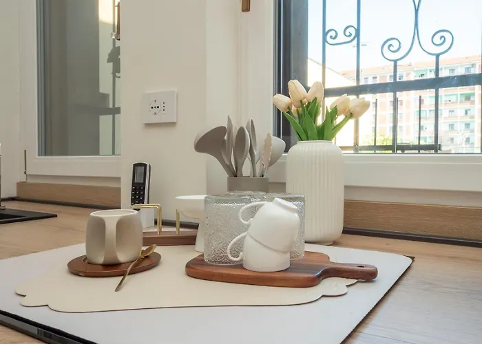 Xenia - At Via Boncompagni 7 Milano