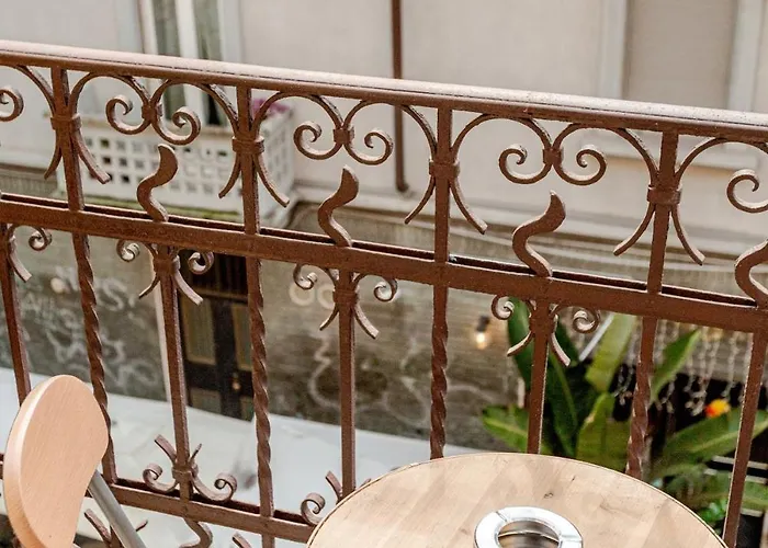 Elegant Oasis 10 Min Station With Balcony E Wifi Near M1 Rovereto Milán