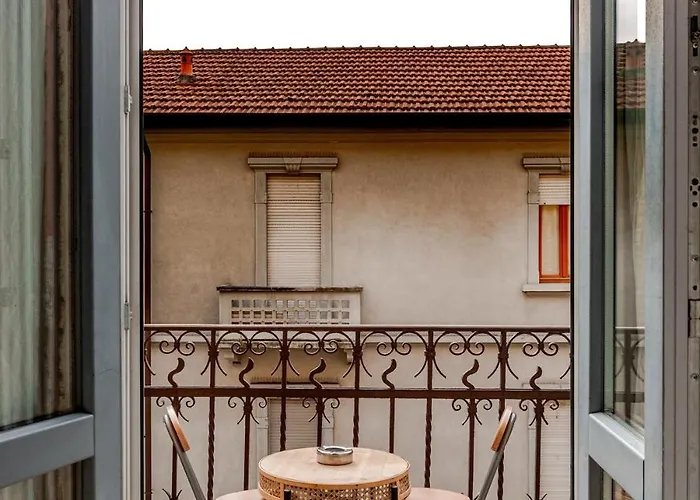 Elegant Oasis 10 Min Station With Balcony E Wifi Near M1 Rovereto Apartment