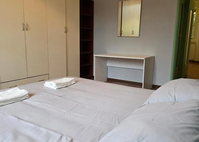 Lambrate Station - Metro M2 - 2br