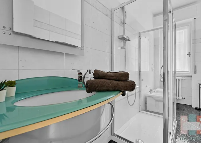 Mar19 Ampio E Luminoso A Comfort E Metro A Due Passi شقة *