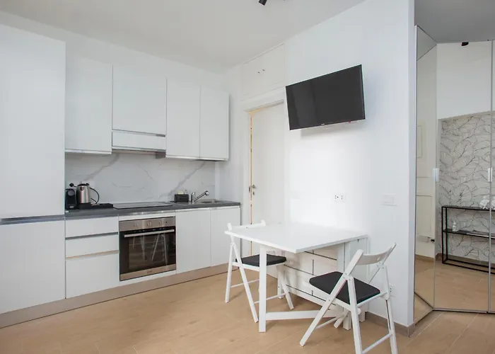 Navigli 6 - Two Steps From Porta Genova By Innstay דירה