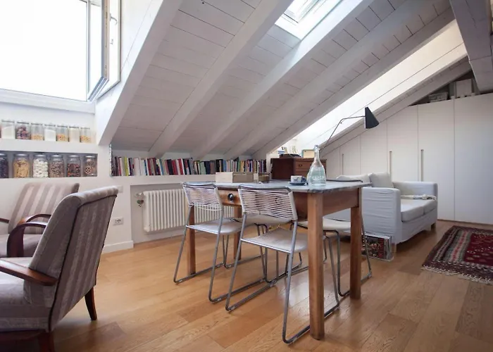Charming Loft On The Navigli Apartman Milánó
