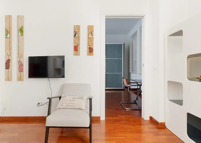 Guesthost - Comfy Terrazza Farini In Derganino *