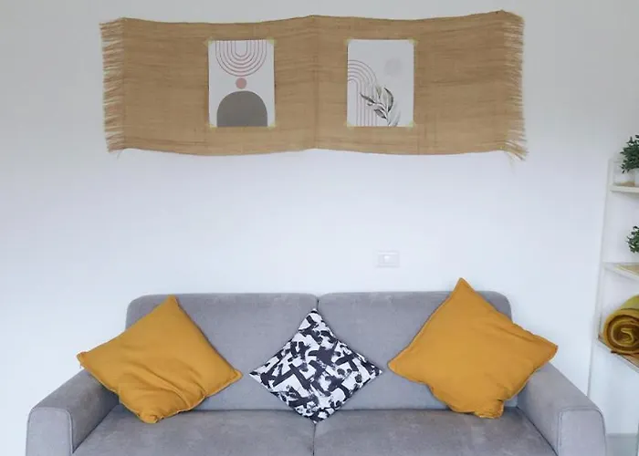 Urban House Romolo Garden View - Navigli Apartment *